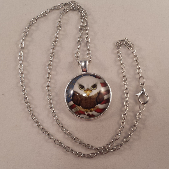 Mens Silver Bald Eagle Cabochon Pendant Necklace Party Gift - Picture 2 of 2